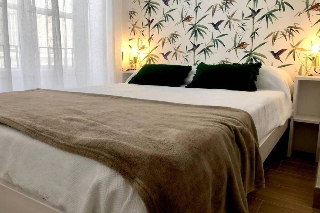 Gatu Premium Villa Libertad, Preferente Mayores De 25 Anos Y Familias Cadiz Luaran gambar