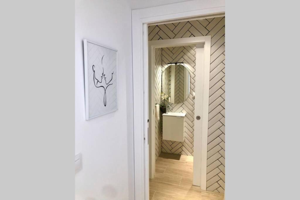 Gatu Premium Villa Libertad, Preferente Mayores De 25 Anos Y Familias Cadiz Luaran gambar