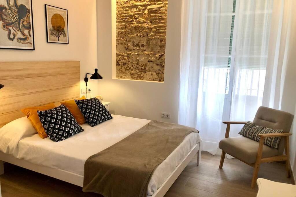 Gatu Premium Villa Libertad, Preferente Mayores De 25 Anos Y Familias Cadiz Luaran gambar