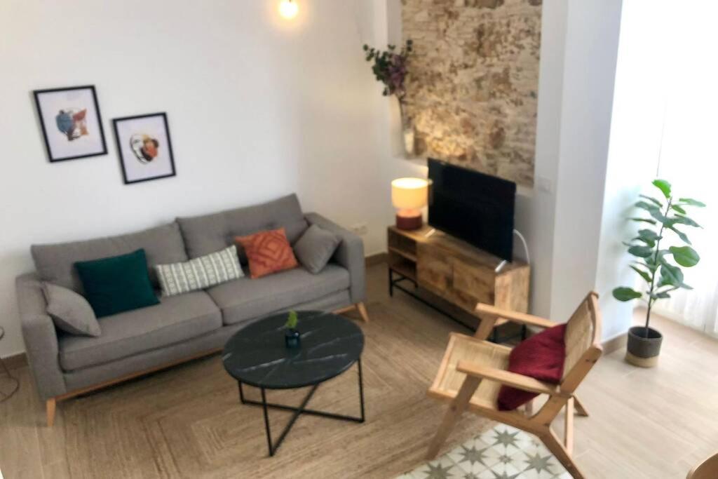 Gatu Premium Villa Libertad, Preferente Mayores De 25 Anos Y Familias Cadiz Luaran gambar